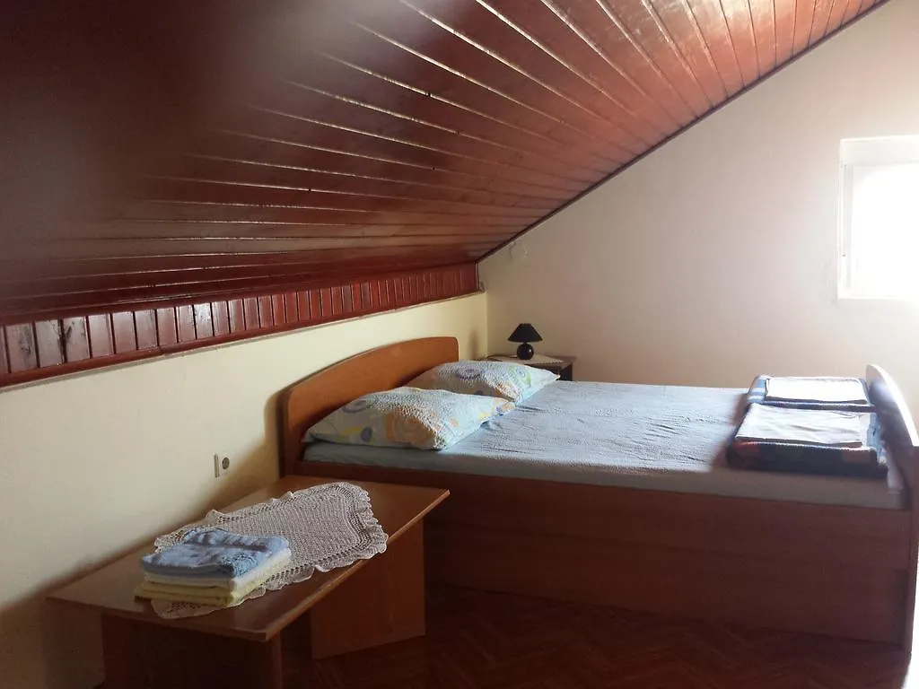 Apartments Lucija Linardići