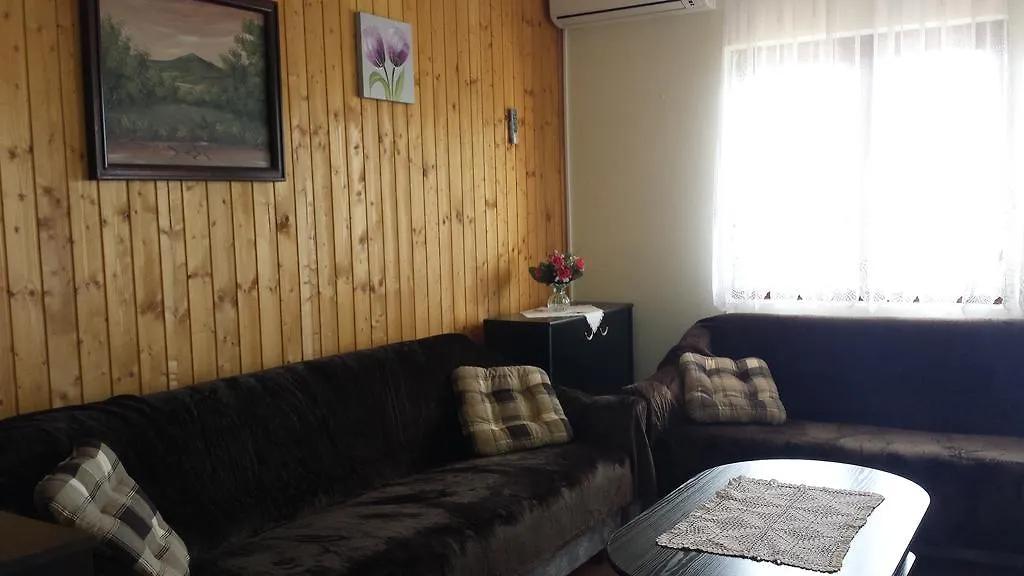 Apartments Lucija Linardići