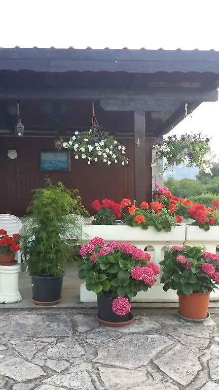 Apartments Lucija Linardići Croacia