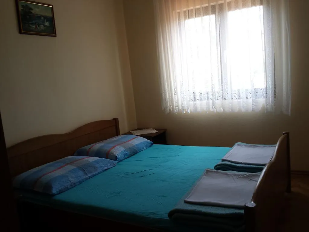Apartments Lucija Linardići